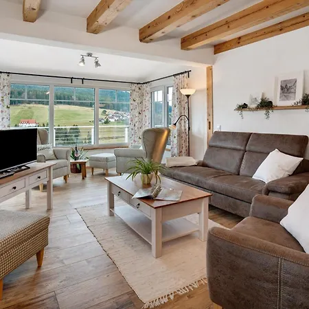 Pauline Apartment